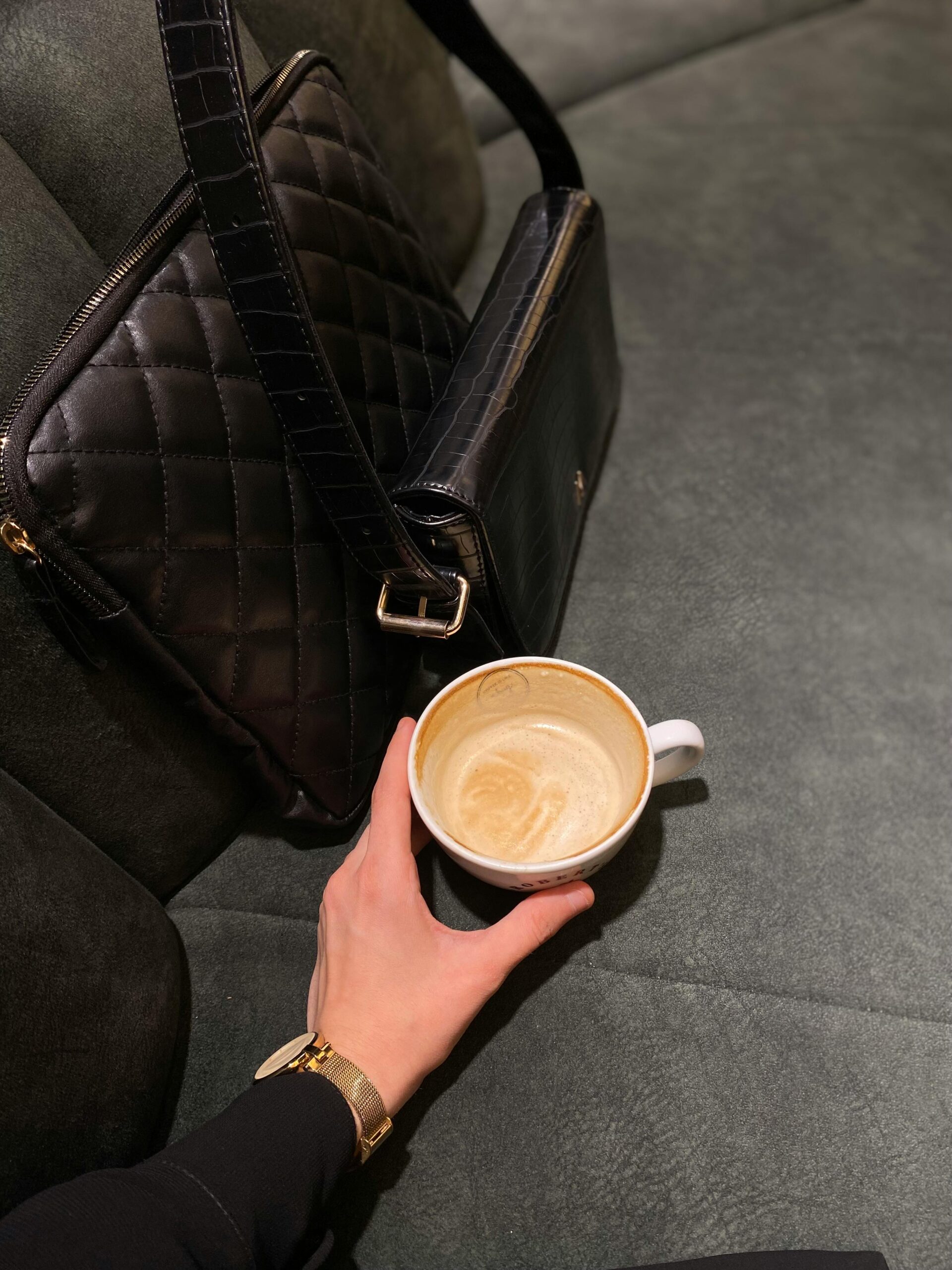 Italian leather handbag with a coffee cup - Florence Leather Market